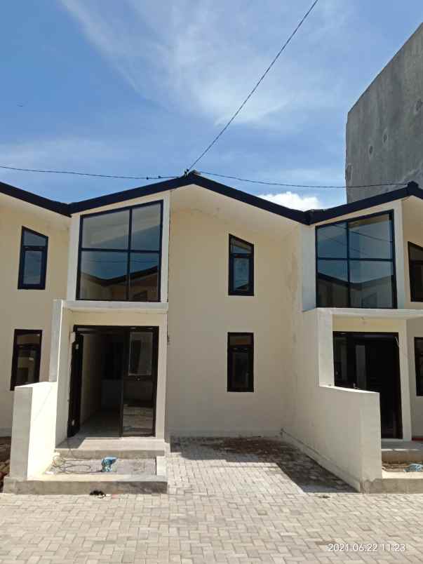 rumah jl batu raden ix ciwastra