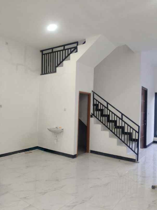 rumah jl jambu pondok candra siap huni