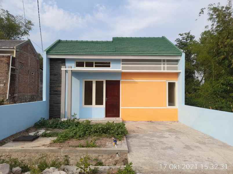rumah jl kemlandingan wedoro