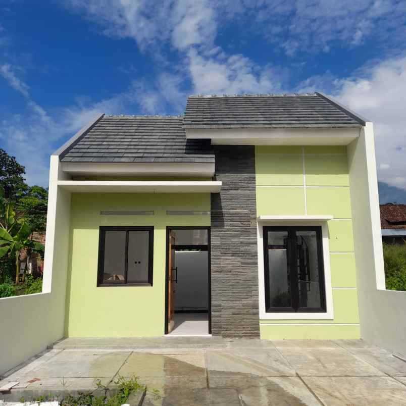 rumah jl kemlandingan wedoro