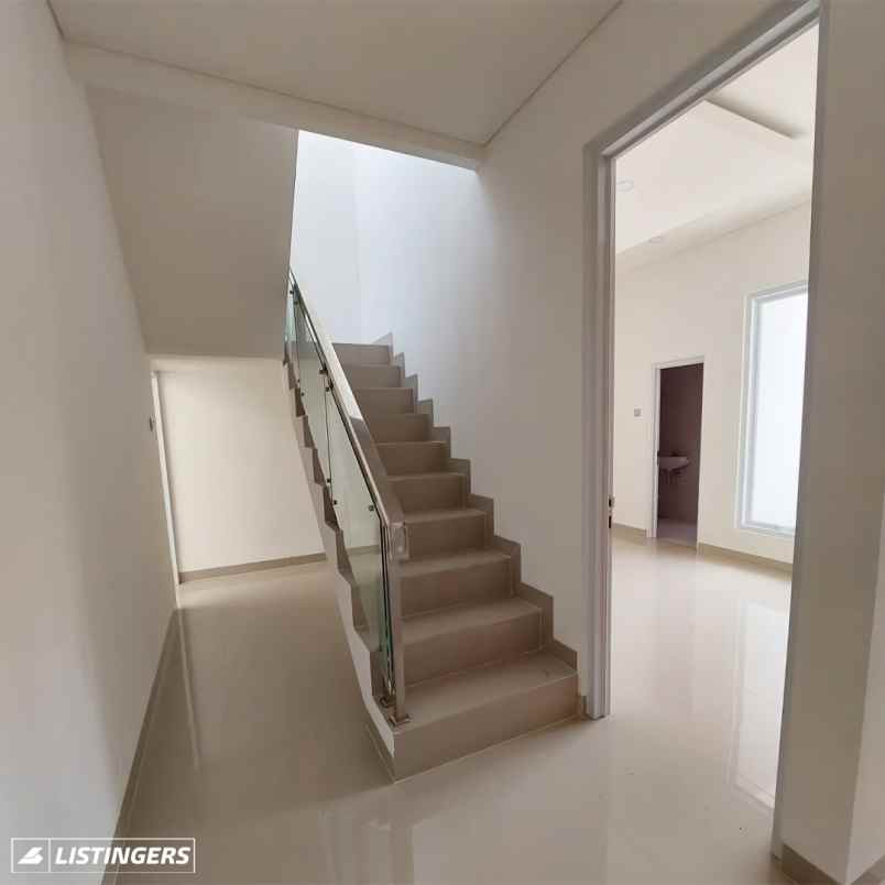 rumah jl raya krukut no 43