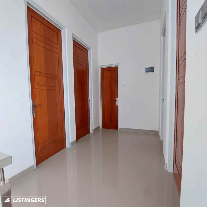 rumah jl raya krukut no 43