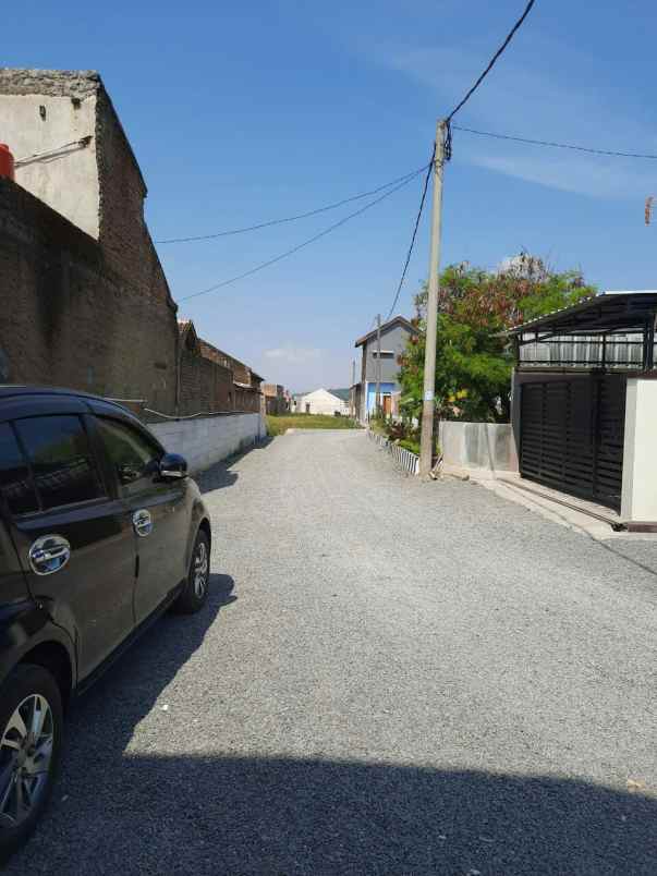 rumah jl raya leuwidulang desa