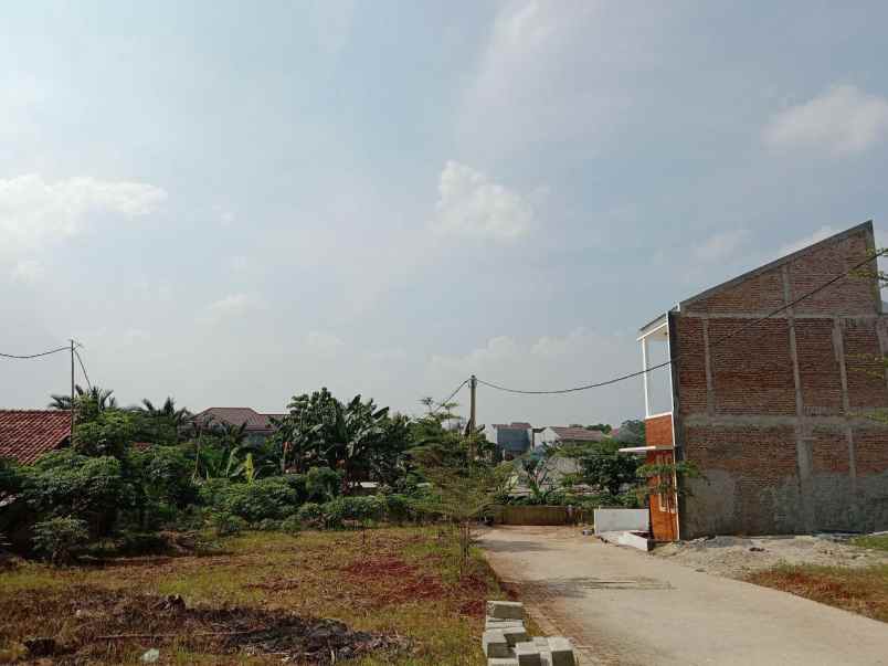 rumah jl raya sukahati cibinong