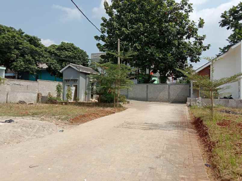 rumah jl raya sukahati cibinong