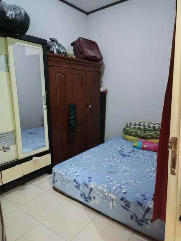 rumah jln raya grogol depok