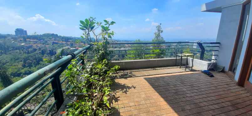 rumah lembah pakar timur