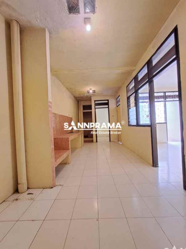 rumah luas 156m2 di dalam perumahan depok beji bbgrin