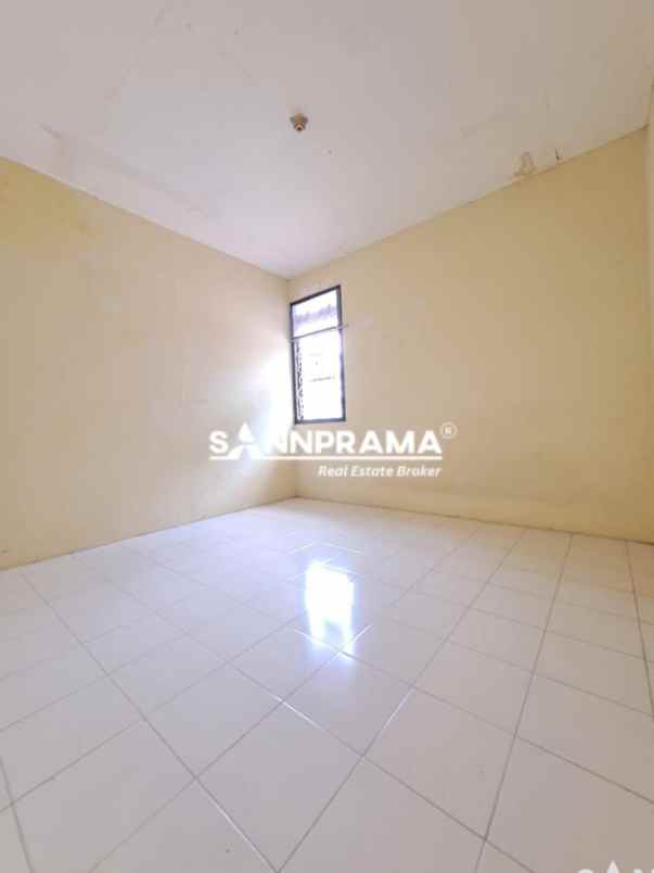 rumah luas 156m2 di dalam perumahan depok beji bbgrin