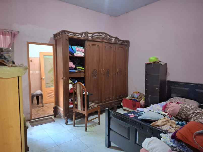 rumah luas di slawu jember jl cendrawasih