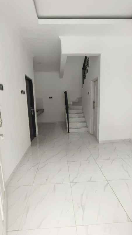 rumah mewah 2 lantai di tapos depok