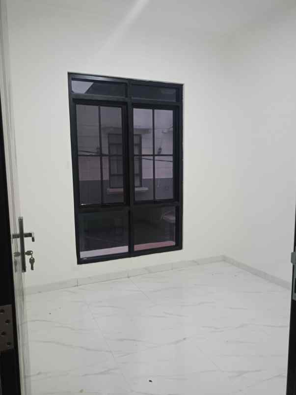 rumah mewah 2 lantai di tapos depok