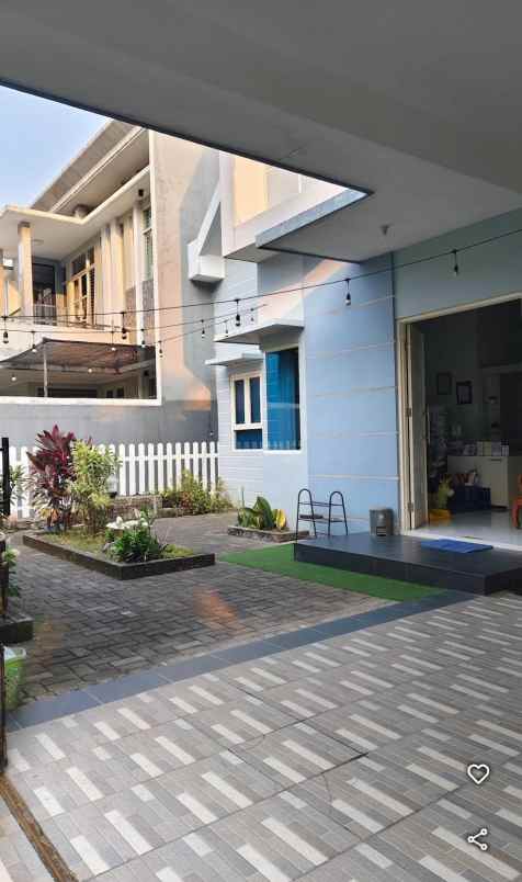 rumah mewah siap huni lokasi di araya nieuw indie
