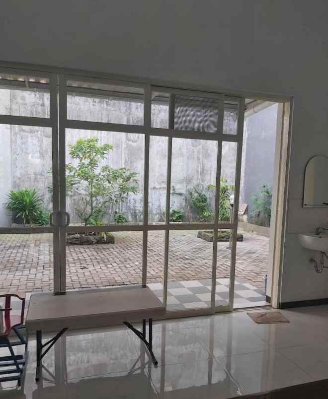 rumah mewah siap huni lokasi di araya nieuw indie