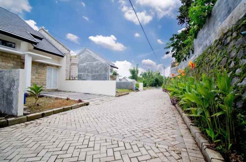 rumah modern 300 jutaan lokasi bandulan malang