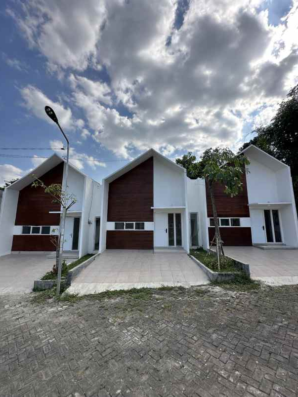 rumah modern dekat kampus jember