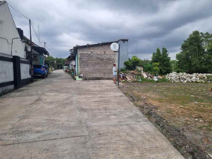 rumah modern minimalis di jakal km 10 dekat ugm