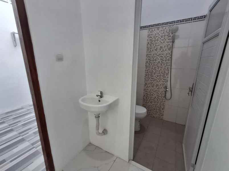 rumah modern stylis dengan harga terbaik