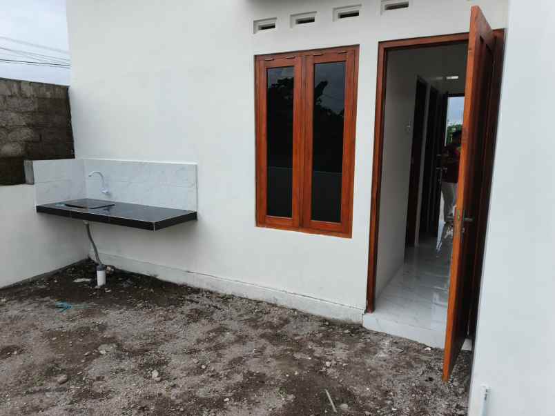 rumah murah 200 jutaan utara prambanan