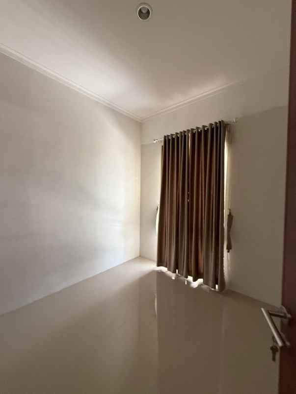 rumah murah asri lingkungan asri di sariwangi bandung