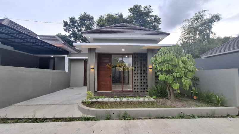 rumah murah modern di kalasan dekat kampus 2 unriyo