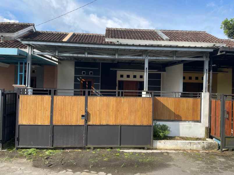rumah murah siap huni 10 menit dari candi prambanan