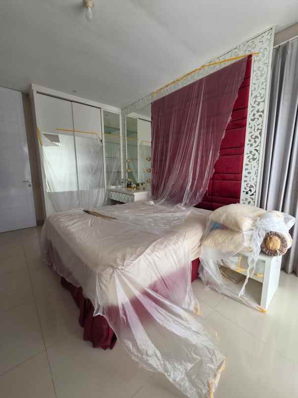 rumah pakuwon indah mansion pf surabaya