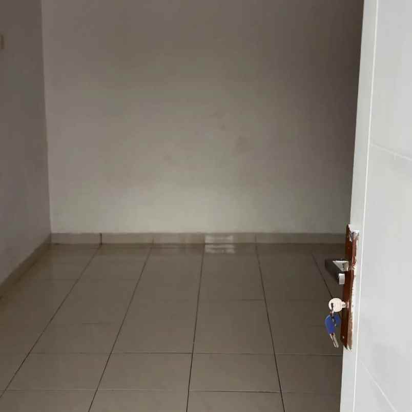 rumah sariwangi ling aman dan nyaman lok strategis shm