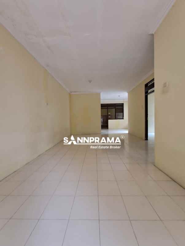 rumah second murah siap huni tanah luas dibeji depok