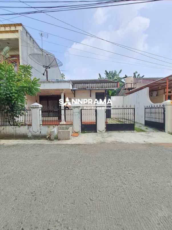 rumah second murah siap huni tanah luas dibeji depok