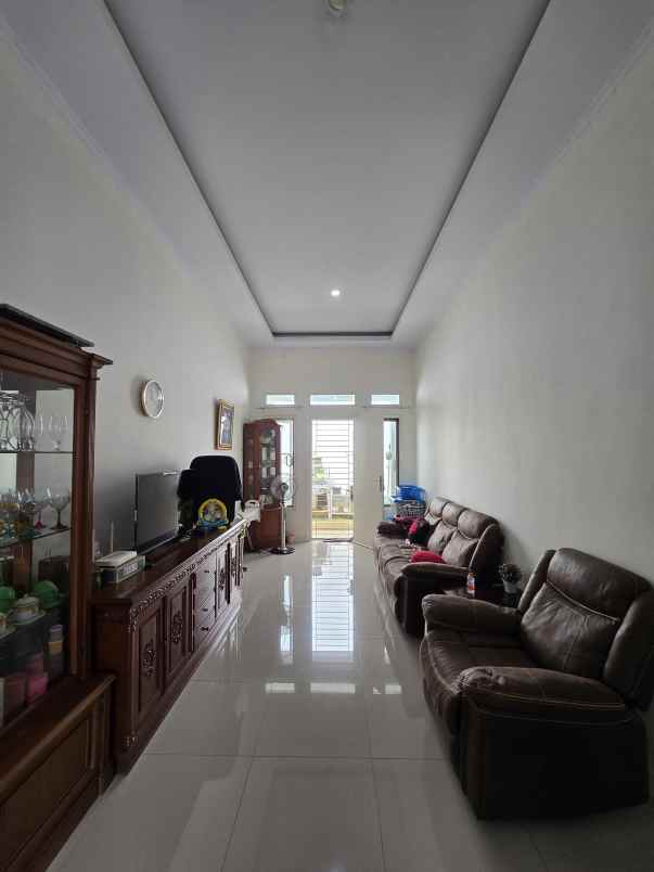 rumah second non komplek duren sawit jaktim