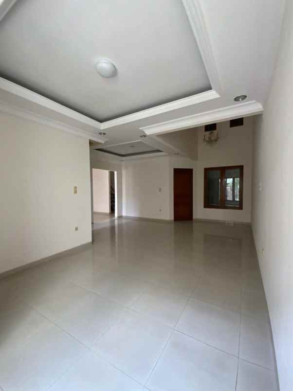 rumah second siap huni di tebet timur jaksel