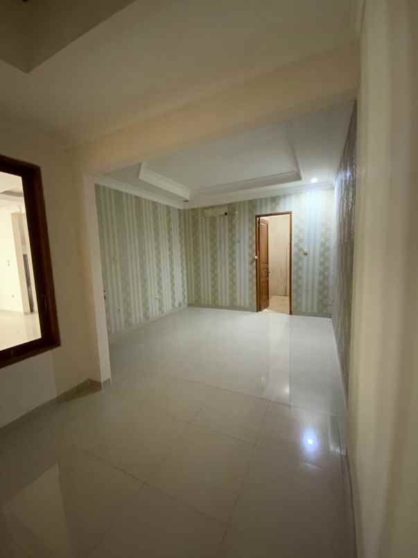 rumah second siap huni di tebet timur jaksel