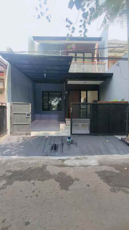 rumah siap huni dalam perumahan kencana loka bsd