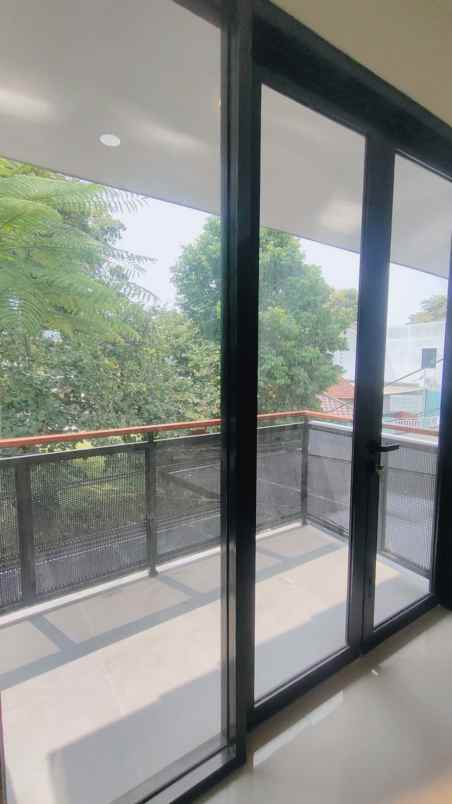 rumah siap huni dalam perumahan kencana loka bsd