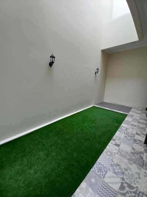 rumah siap huni di kencana loka bsd