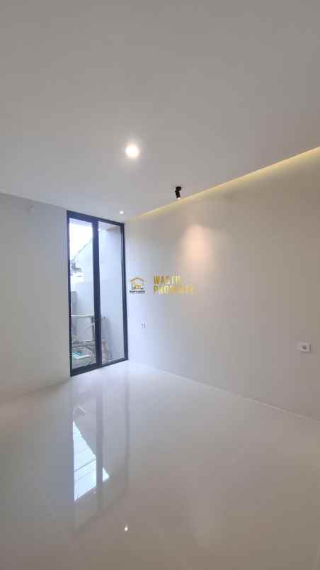 rumah siap huni open space timur jalan kaliurang km 14