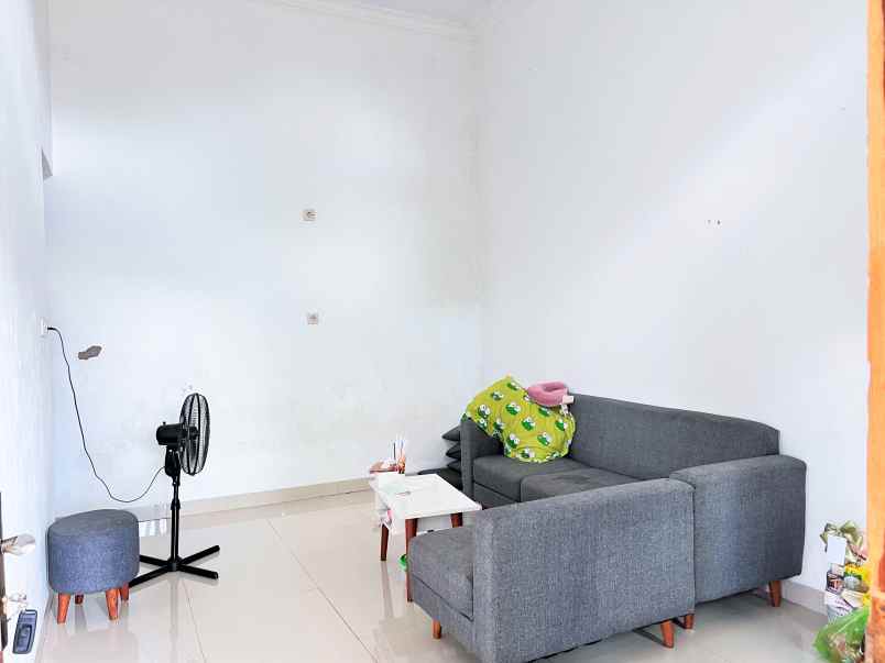 rumah strategis dekat alun alun sragen jateng