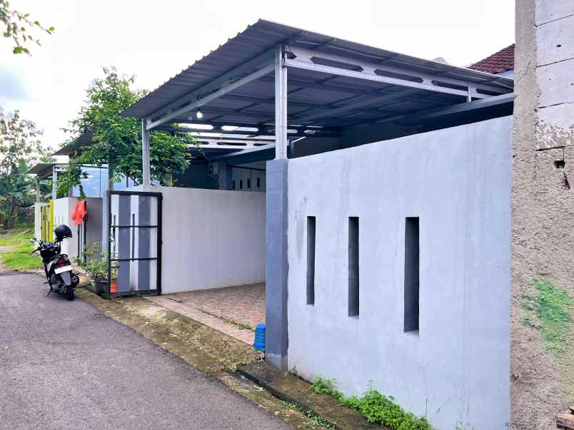 rumah strategis dekat alun alun sragen jateng