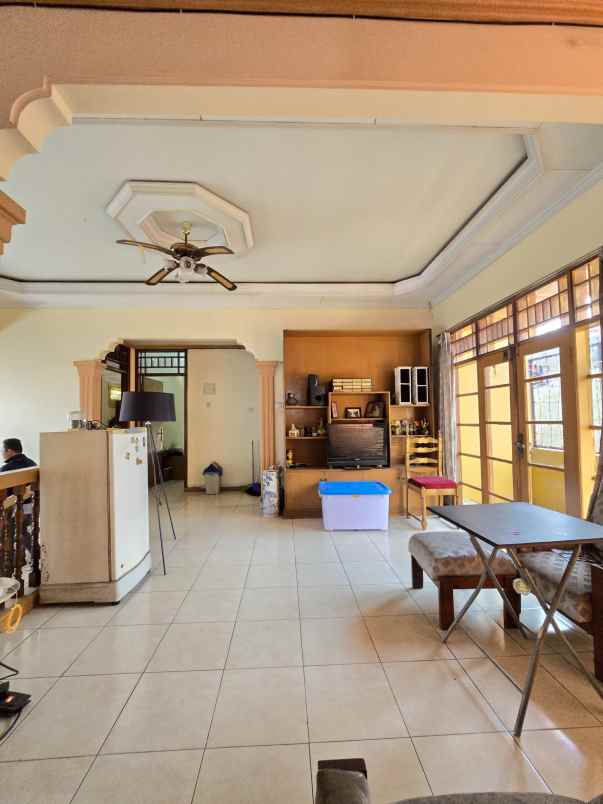 rumah strategis di utan kayu matraman jaktim