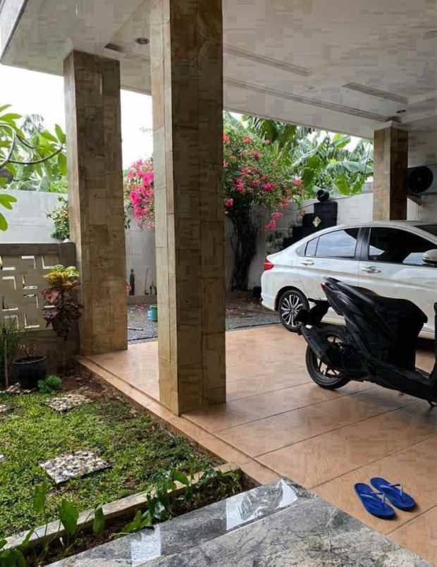 rumah tanah luas 2 lantai cipayung jakarta timur
