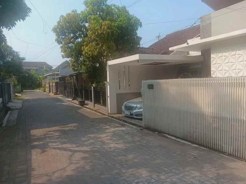 rumah tenang dan sejuk lokasi dekat sengkaling