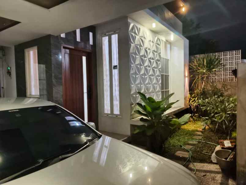 rumah tenang dan sejuk lokasi dekat sengkaling