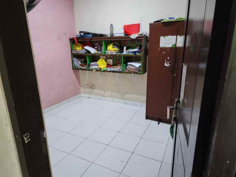 rumah tinggal di jl kembangan utara jakarta barat