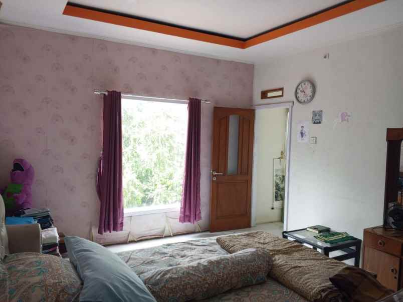 runah cikadut dekat arcamanik bandung