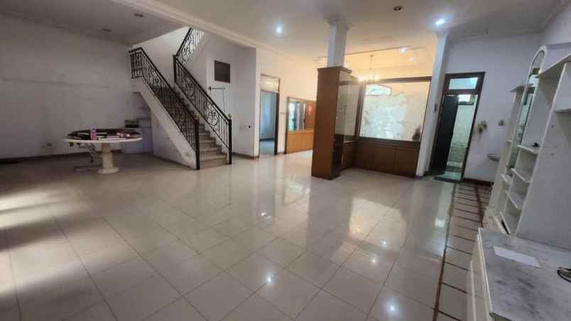 sewa rumah taman mutiara pakuwon city