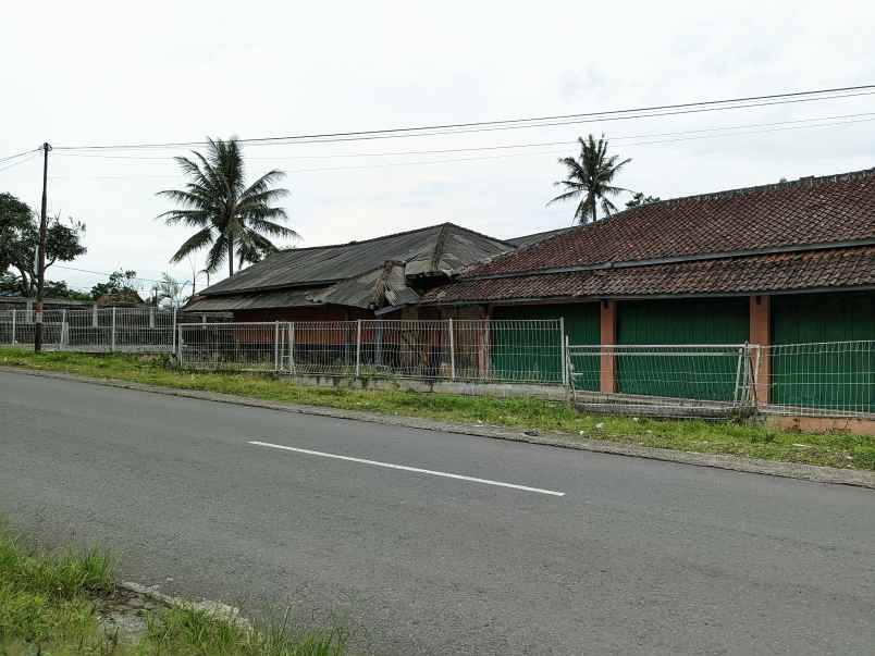 tanah jl raya cipanas baru