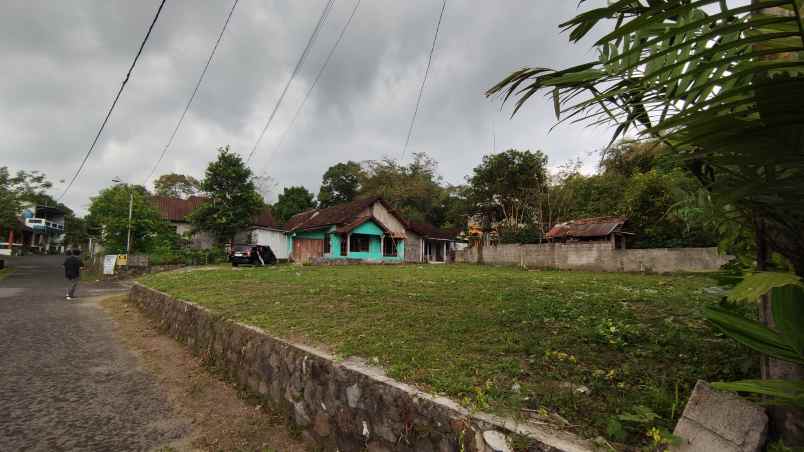 tanah pinggir jalan klegung donokerto turi sleman