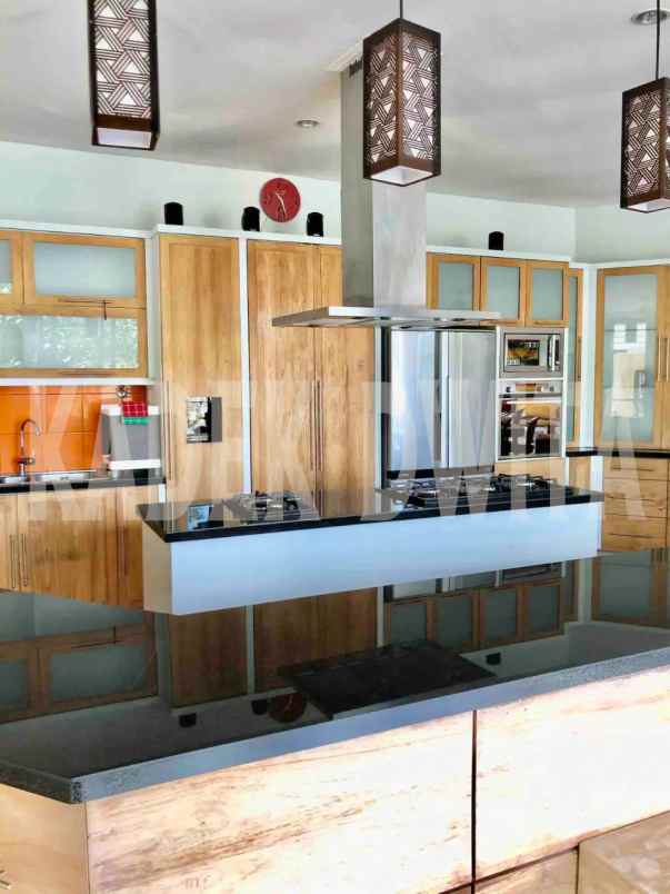 villa jalan sahadewa