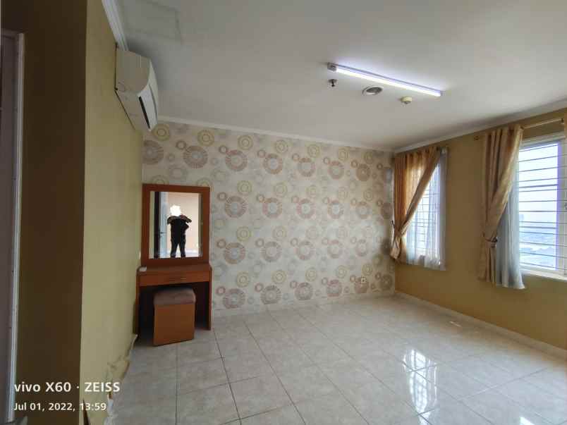 apartemen apt french walk moi kelapa